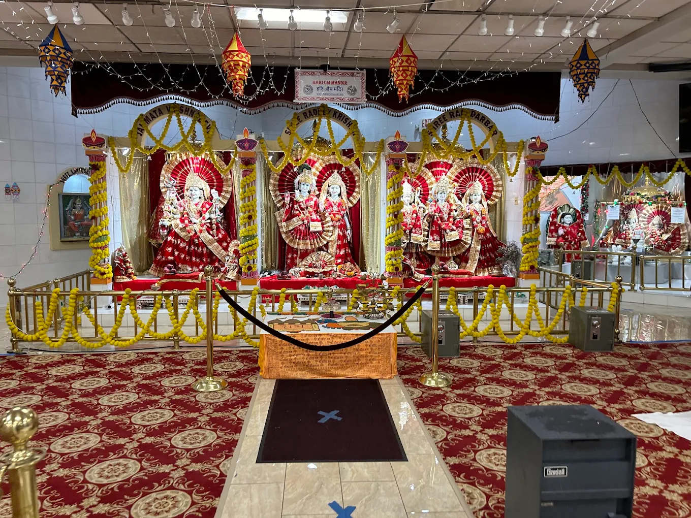 Hari om Mandir, USA